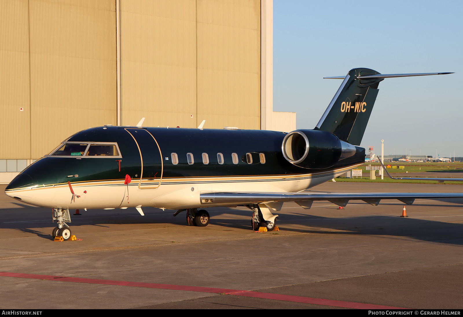 Aircraft Photo of OH-WIC | Bombardier Challenger 604 (CL-600-2B16) | AirHistory.net #709478
