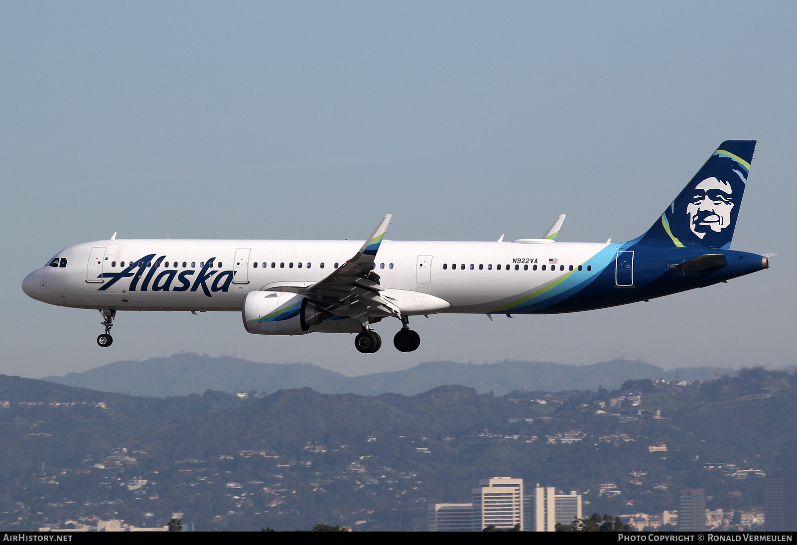 Aircraft Photo of N922VA | Airbus A321-253N | Alaska Airlines | AirHistory.net #709576