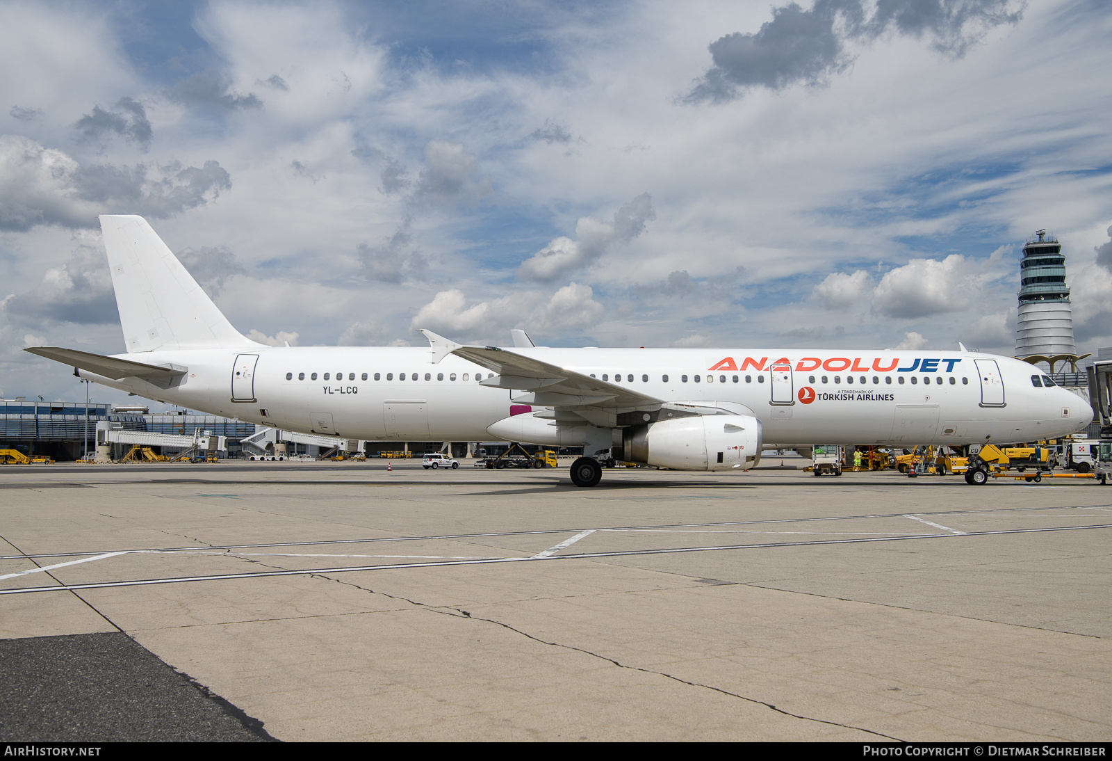 Aircraft Photo of YL-LCQ | Airbus A321-231 | AnadoluJet | AirHistory.net #709665