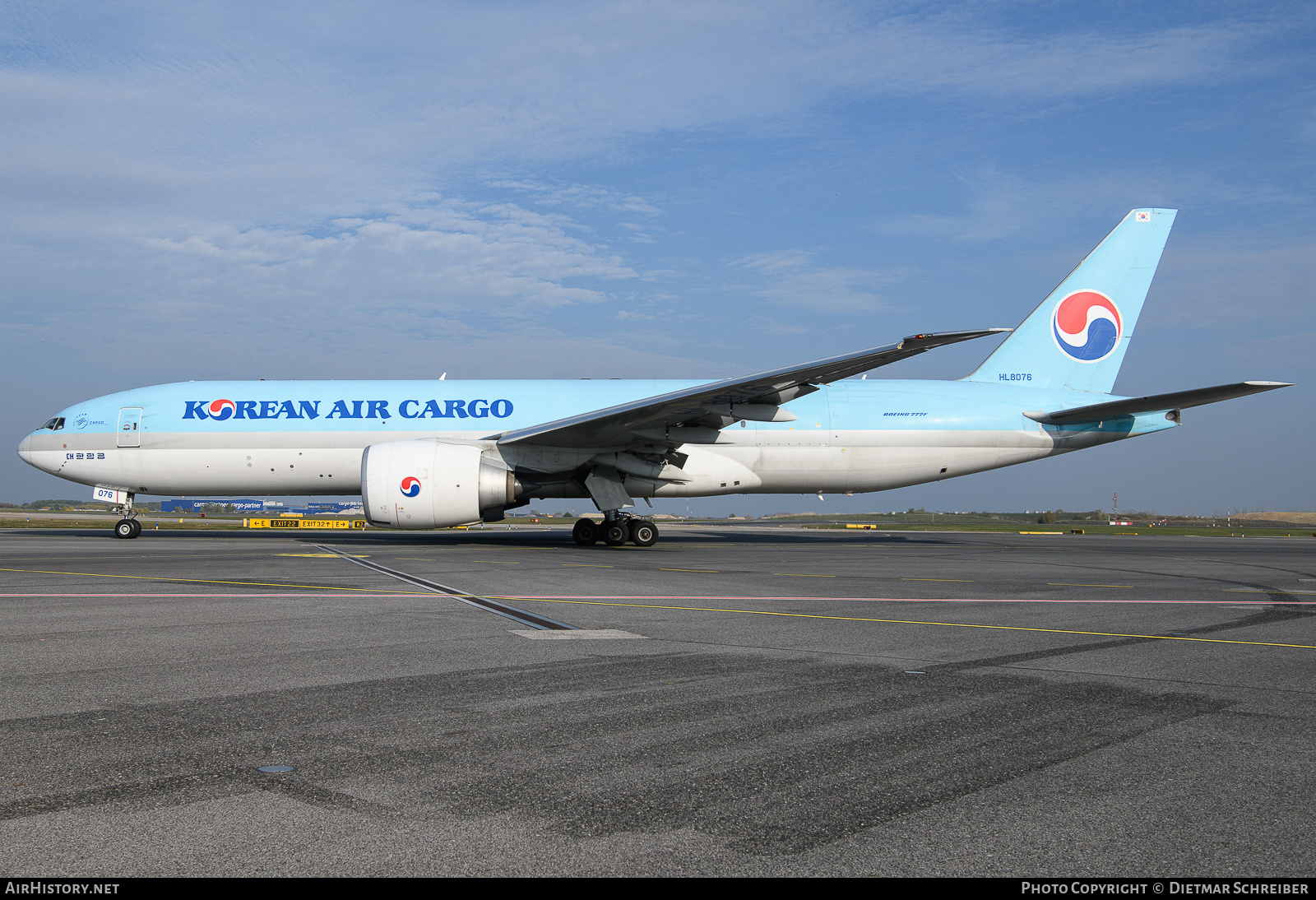 Aircraft Photo of HL8076 | Boeing 777-F | Korean Air Cargo | AirHistory.net #709685