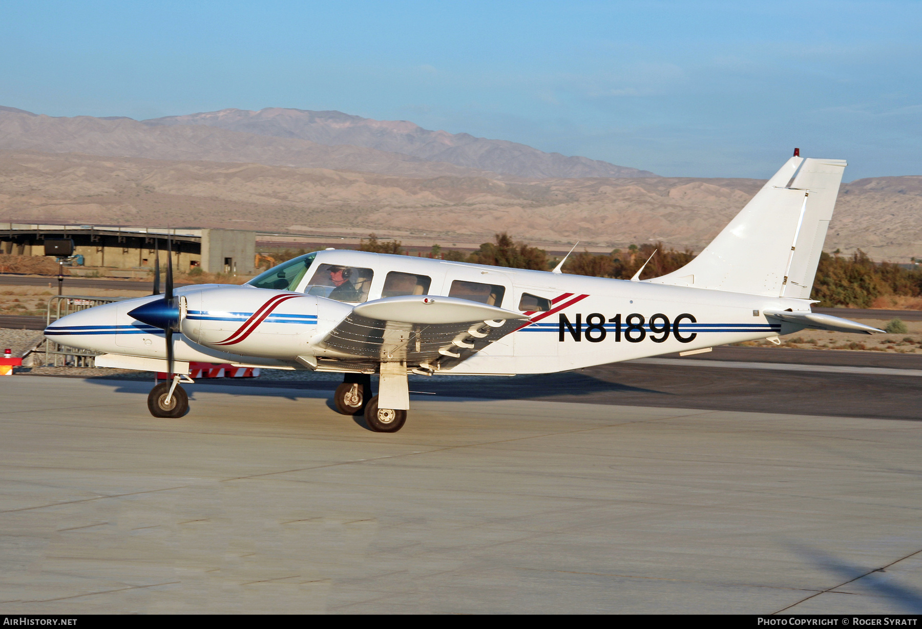 Aircraft Photo of N8189C | Piper PA-34-200T Seneca II | AirHistory.net #709710