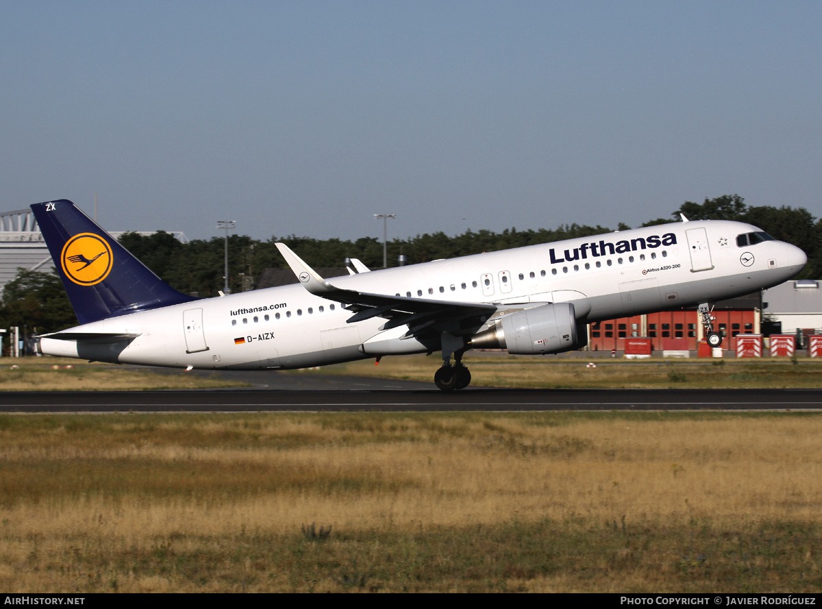 Aircraft Photo of D-AIZX | Airbus A320-214 | Lufthansa | AirHistory.net #709735