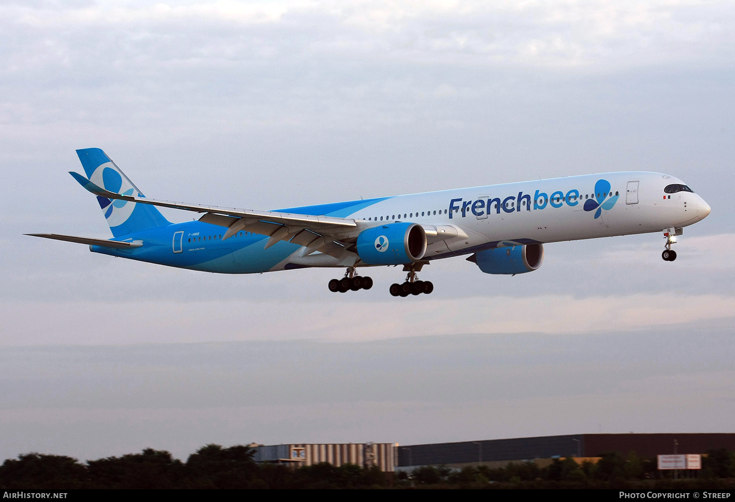 Aircraft Photo of F-HMIB | Airbus A350-1041 | French Bee | AirHistory.net #709811