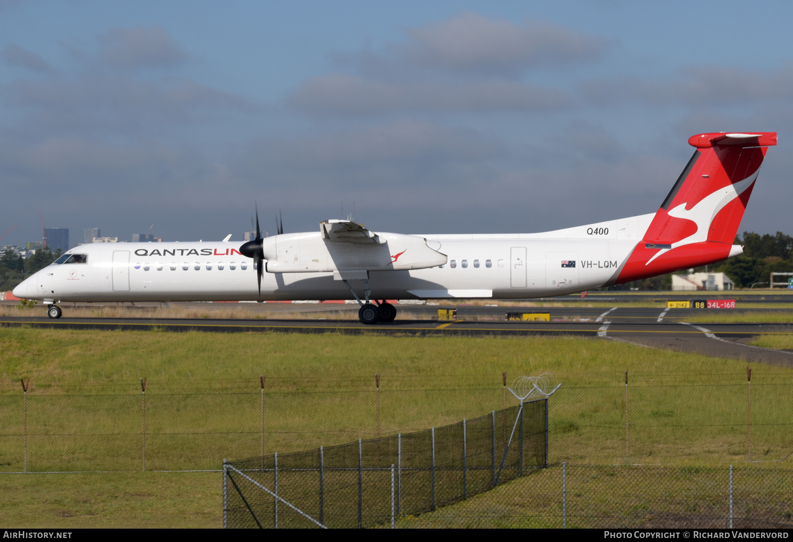 Aircraft Photo of VH-LQM | Bombardier DHC-8-402 Dash 8 | QantasLink | AirHistory.net #709870