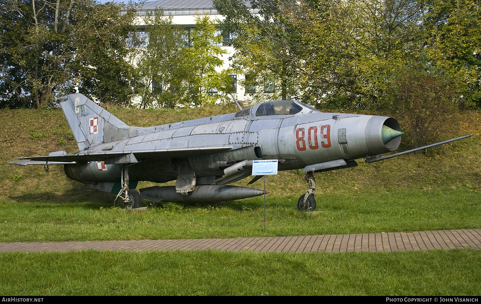Aircraft Photo of 809 | Mikoyan-Gurevich MiG-21F-13 | Poland - Air Force | AirHistory.net #709907