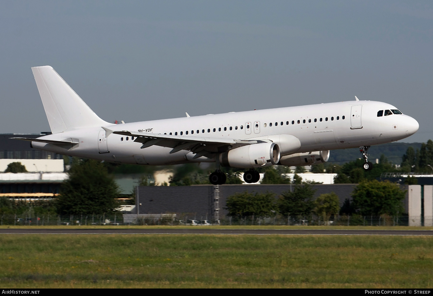 Aircraft Photo of 9H-VDF | Airbus A320-232 | AirHistory.net #710043