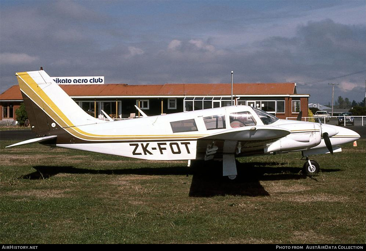 Aircraft Photo of ZK-FOT | Piper PA-34-200 Seneca | AirHistory.net #710052