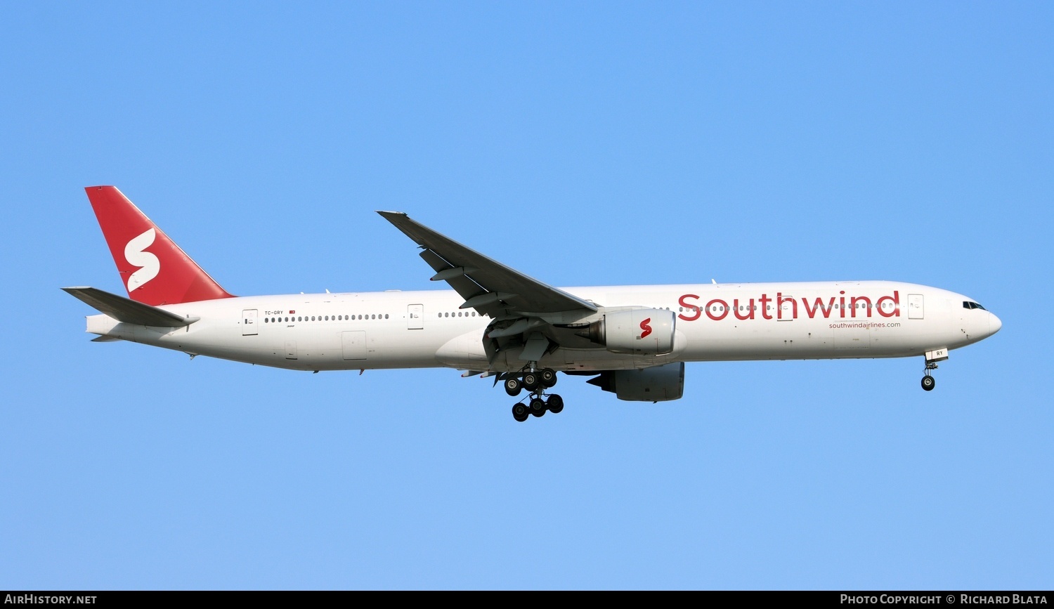 Aircraft Photo of TC-GRY | Boeing 777-312 | Southwind Airlines | AirHistory.net #710100