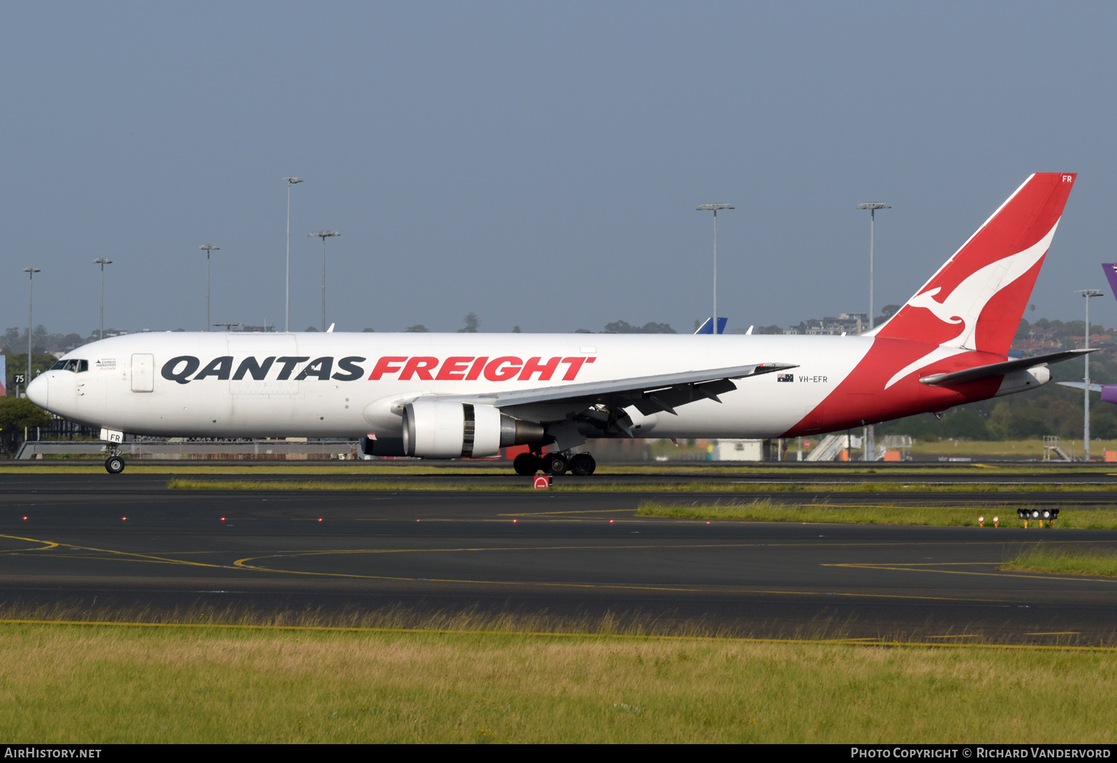 Aircraft Photo of VH-EFR | Boeing 767-381F | Qantas Freight | AirHistory.net #710137