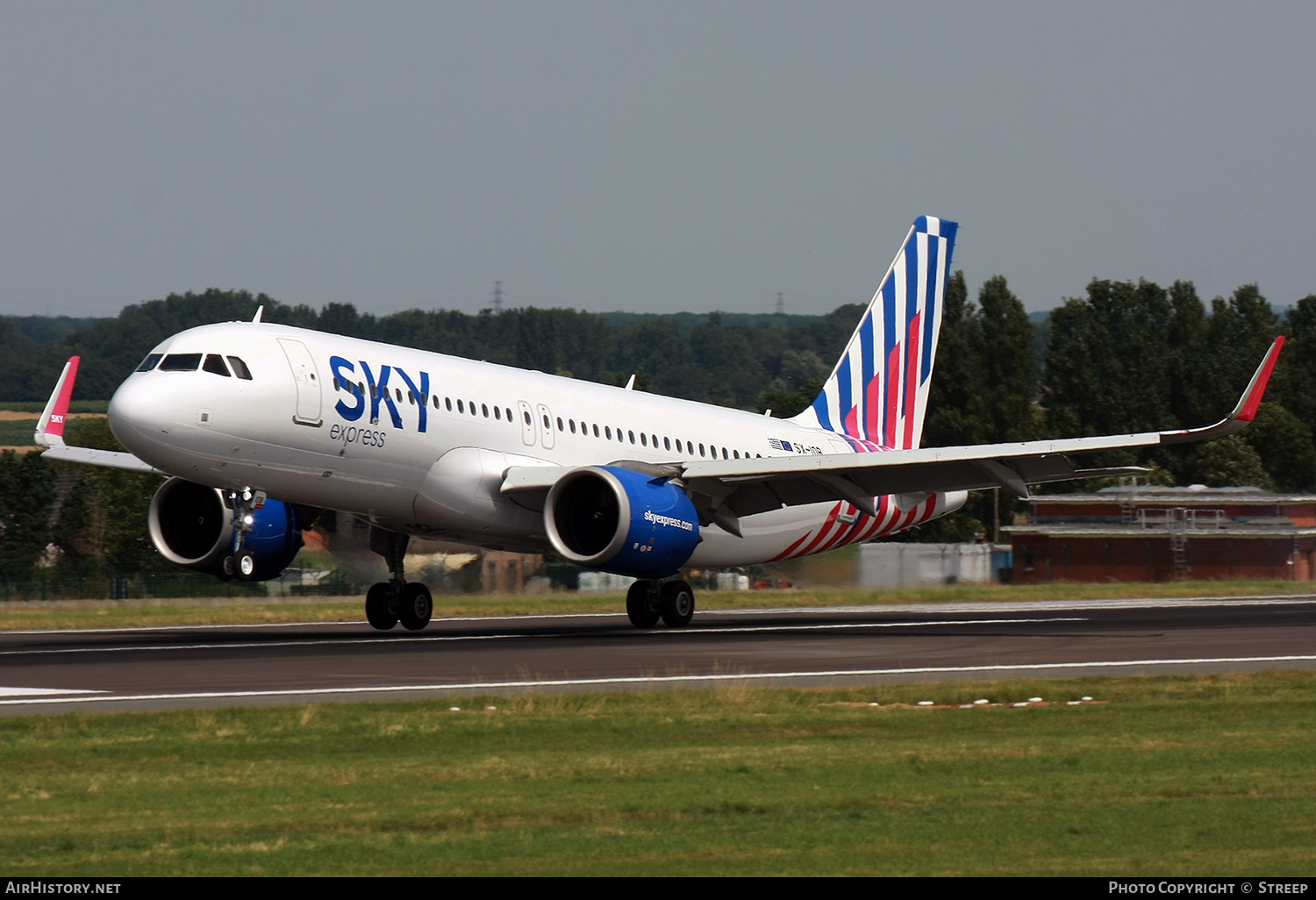 Aircraft Photo of SX-IOB | Airbus A320-251N | Sky Express | AirHistory.net #710428