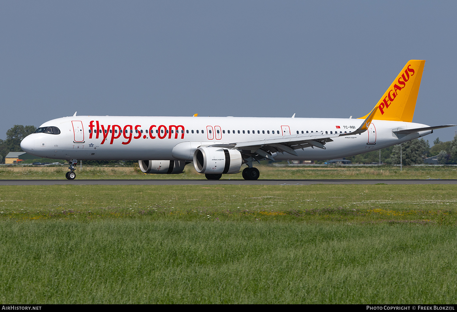 Aircraft Photo of TC-RBI | Airbus A321-251NX | Pegasus Airlines | AirHistory.net #710532