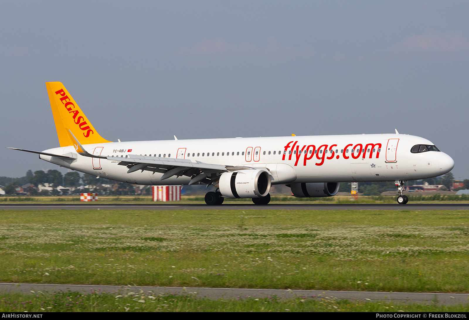 Aircraft Photo of TC-RBJ | Airbus A321-251NX | Pegasus Airlines | AirHistory.net #710555