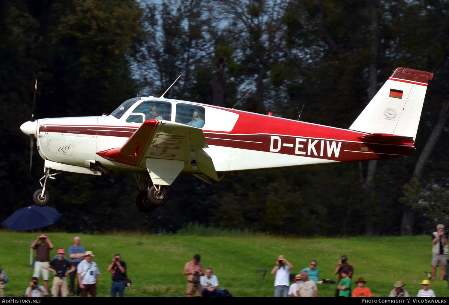 Aircraft Photo of D-EKIW | Beech 35-A33 Debonair | AirHistory.net #710585