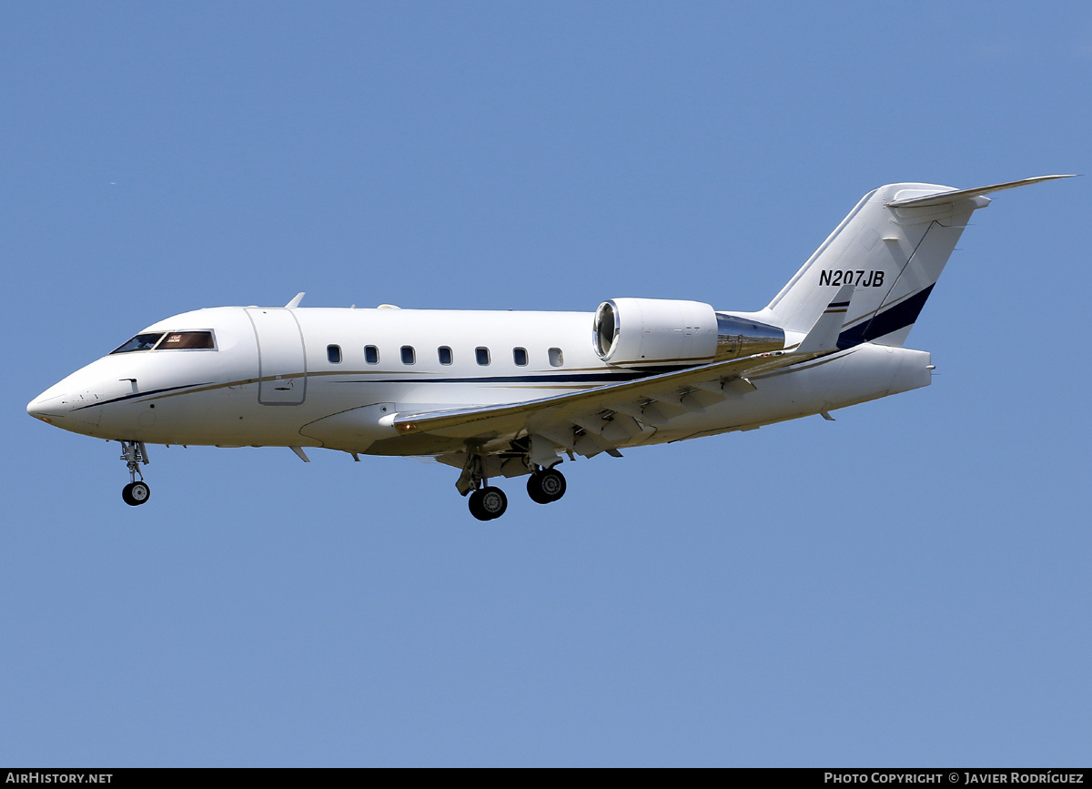 Aircraft Photo of N207JB | Canadair Challenger 601-3R (CL-600-2B16) | AirHistory.net #710699