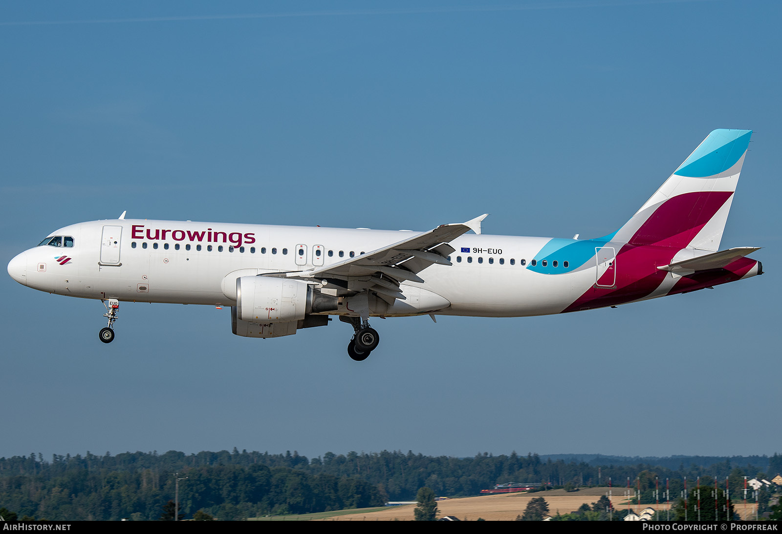 Aircraft Photo of 9H-EUO | Airbus A320-214 | Eurowings | AirHistory.net #710710