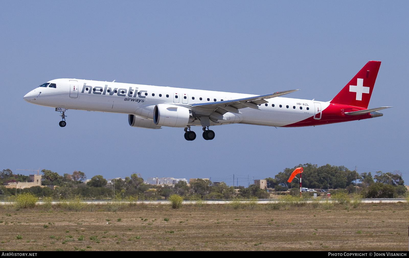 Aircraft Photo of HB-AZL | Embraer 195-E2 (ERJ-190-400) | Helvetic Airways | AirHistory.net #710717