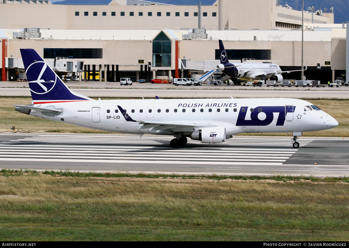 Aircraft Photo of SP-LID | Embraer 175STD (ERJ-170-200STD) | LOT Polish Airlines - Polskie Linie Lotnicze | AirHistory.net #710750