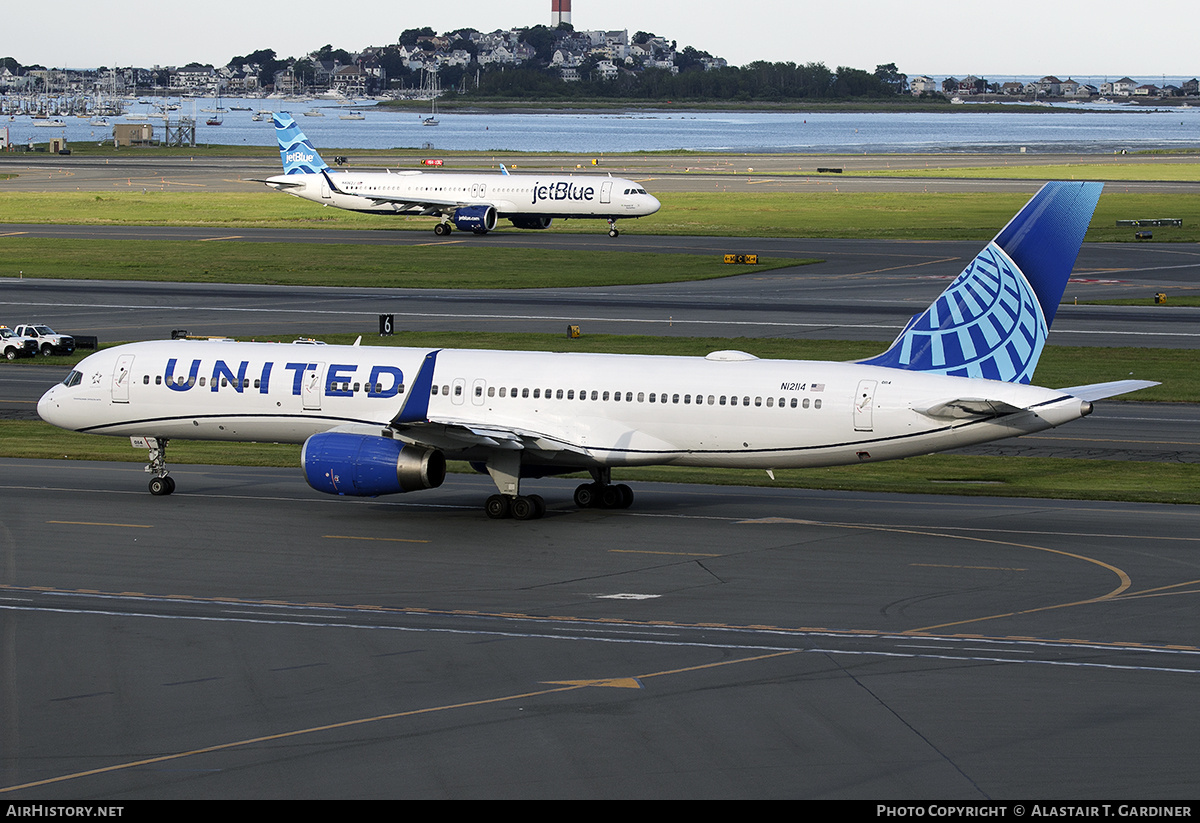 Aircraft Photo of N13138 | Boeing 757-224 | United Airlines | AirHistory.net #710755