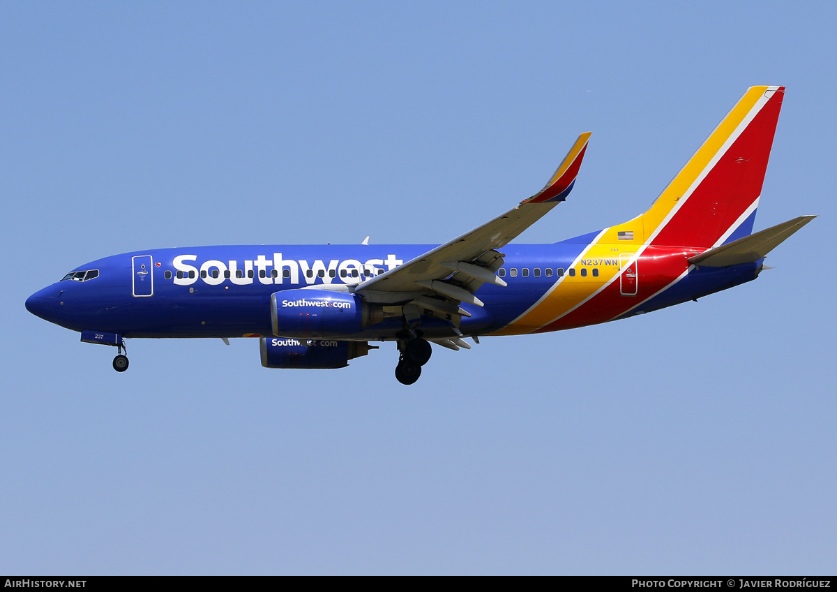Aircraft Photo of N237WN | Boeing 737-7H4 | Southwest Airlines | AirHistory.net #710760