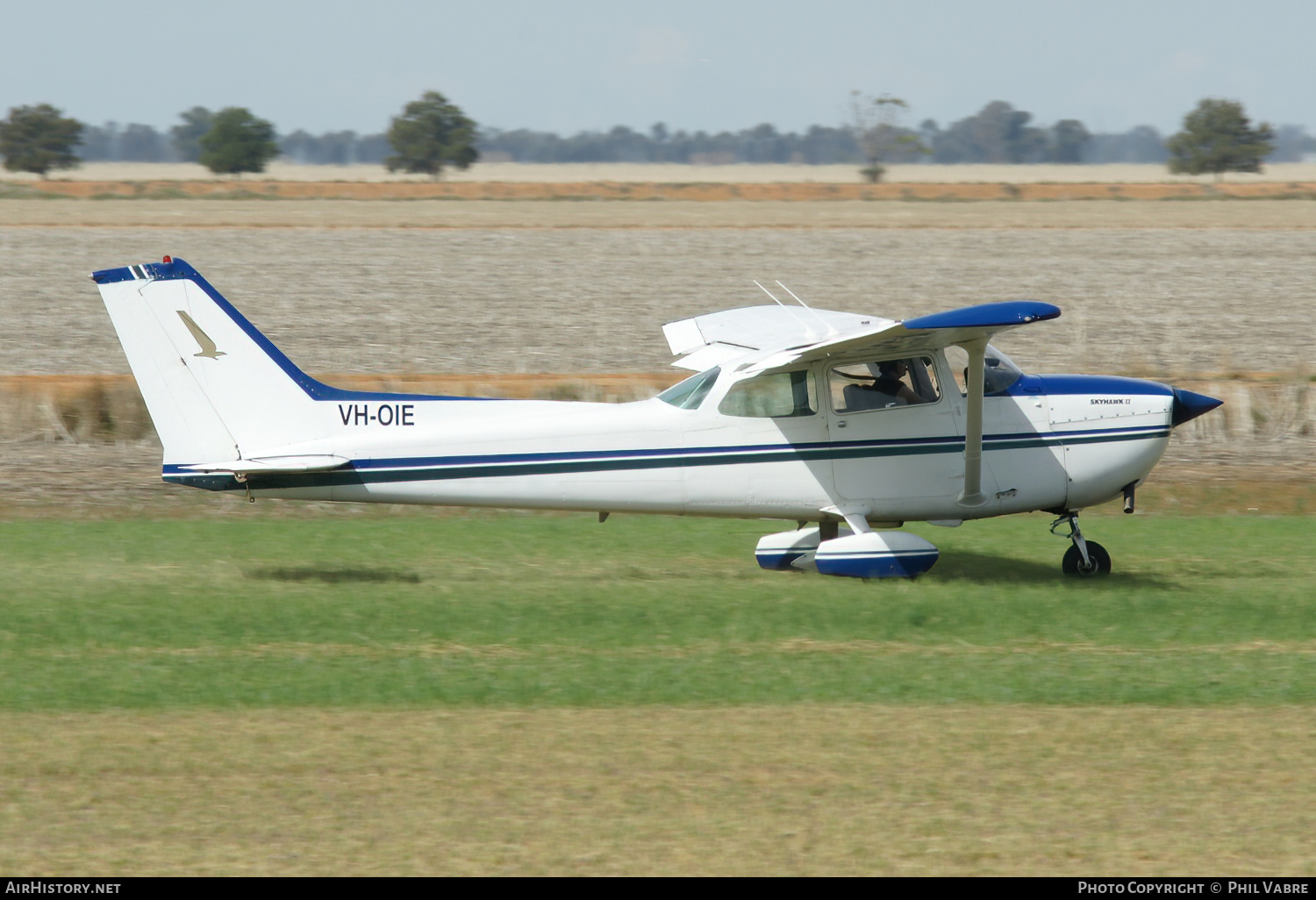 Aircraft Photo of VH-OIE | Cessna 172N Skyhawk II | AirHistory.net #710891
