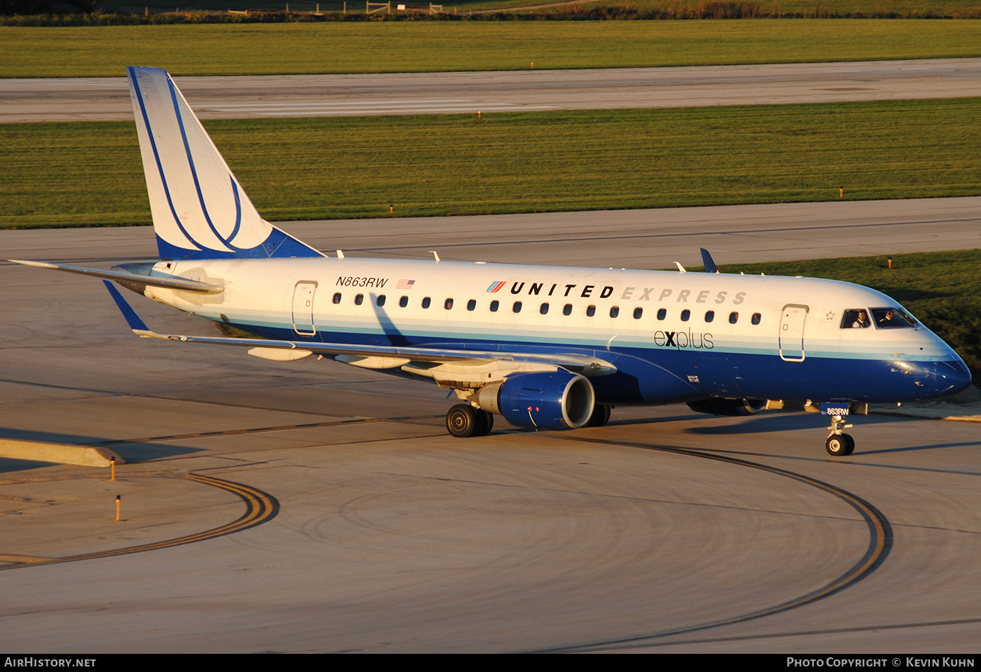 Aircraft Photo of N863RW | Embraer 170SE (ERJ-170-100SE) | United Express | AirHistory.net #711010