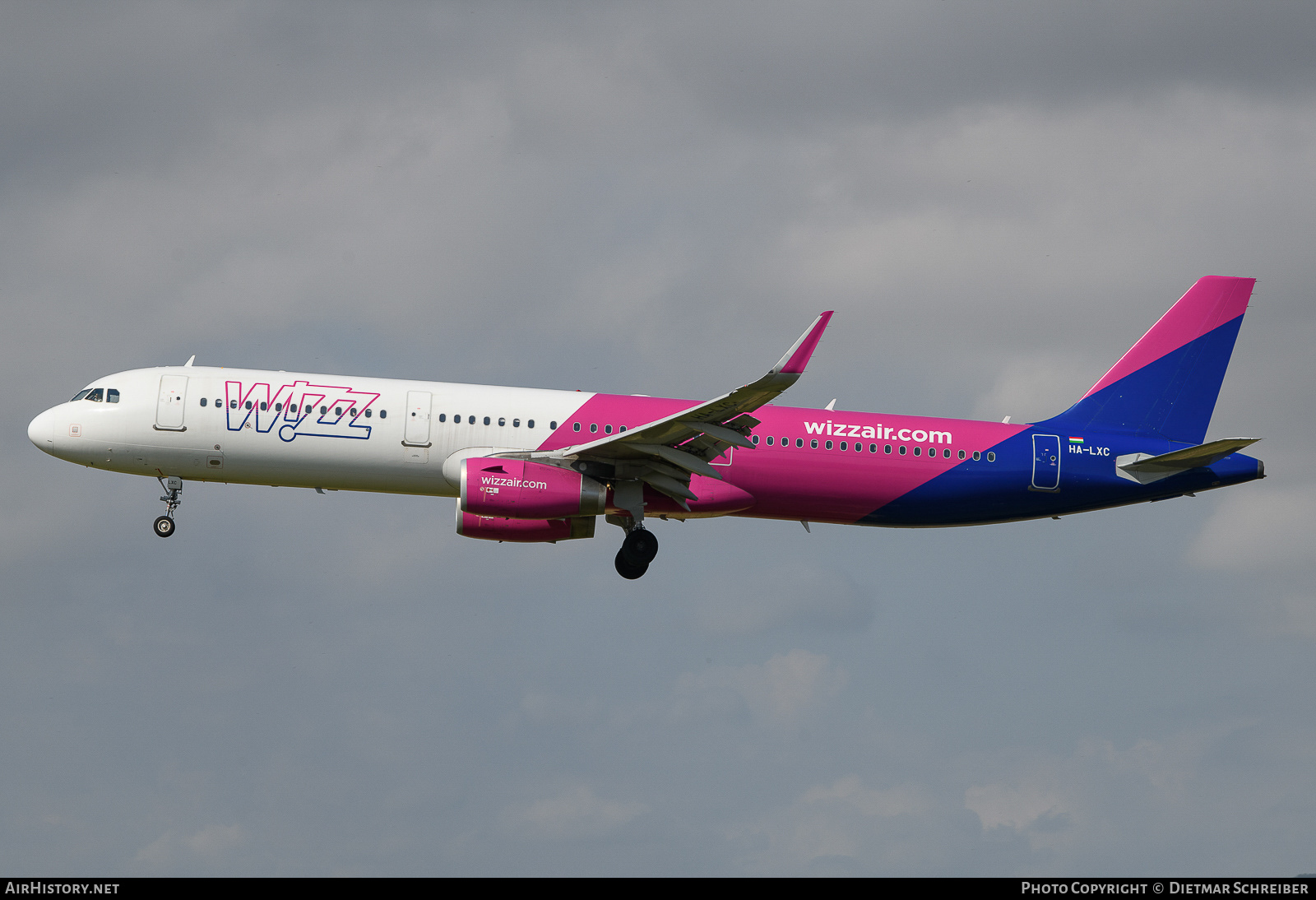 Aircraft Photo of HA-LXC | Airbus A321-231 | Wizz Air | AirHistory.net #711054