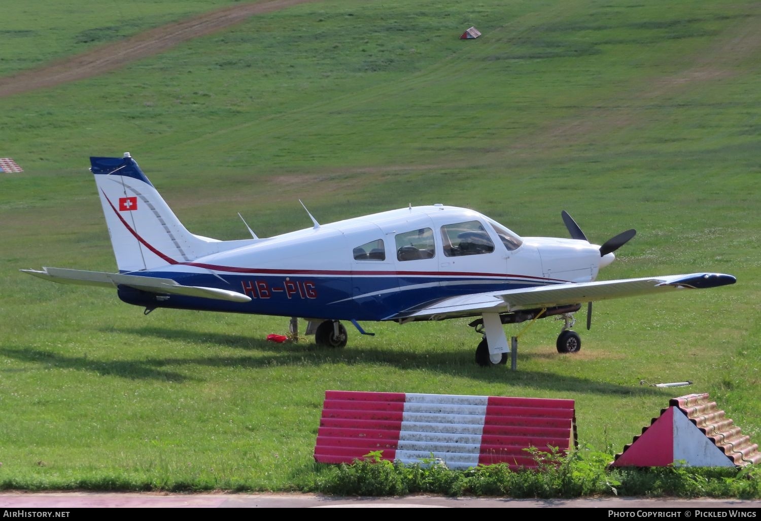 Aircraft Photo of HB-PIG | Piper PA28R-201 Arrow II | AirHistory.net #711070