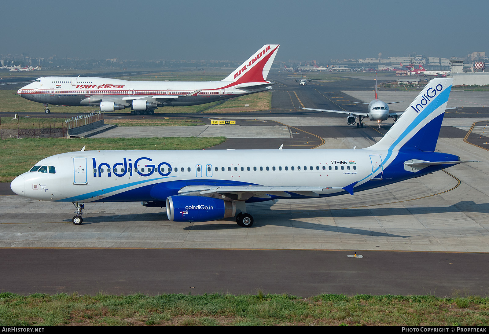 Aircraft Photo of VT-INH | Airbus A320-232 | IndiGo | AirHistory.net #711084