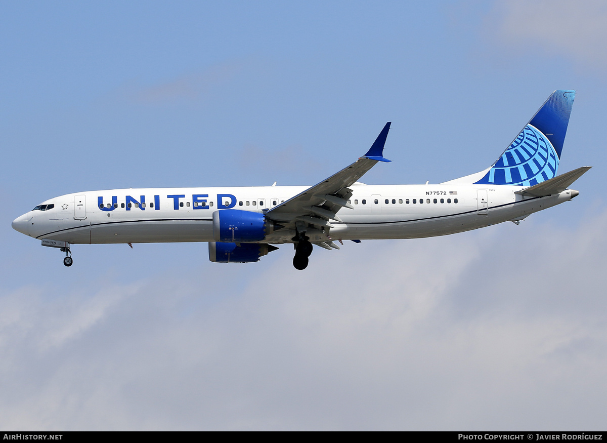 Aircraft Photo of N77572 | Boeing 737-9 Max 9 | United Airlines | AirHistory.net #711089