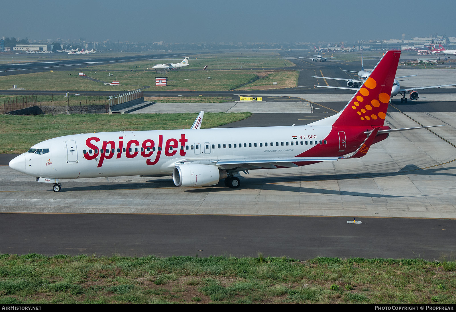Aircraft Photo of VT-SPO | Boeing 737-86N | SpiceJet | AirHistory.net #711091