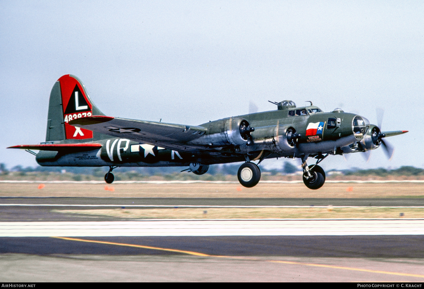 Aircraft Photo of N7227C / 483872 | Boeing B-17G Flying Fortress | Confederate Air Force | USA - Air Force | AirHistory.net #711119