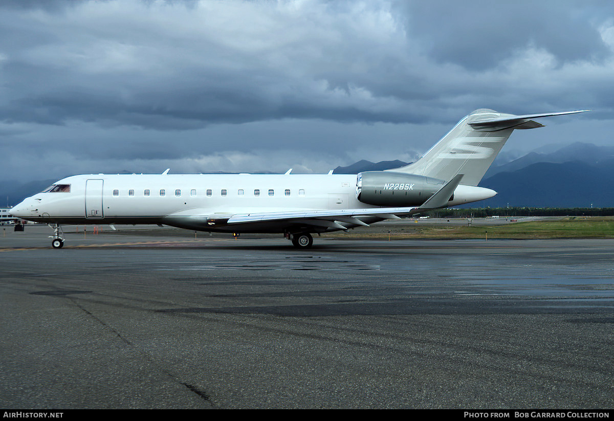 Aircraft Photo of N228SK | Bombardier Global 6000 (BD-700-1A10) | AirHistory.net #711136