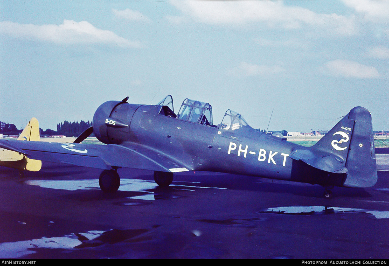 Aircraft Photo of PH-BKT / B-135 | North American AT-16 Harvard IIB | Stichting Vliegsport Gilze-Rijen | AirHistory.net #711232