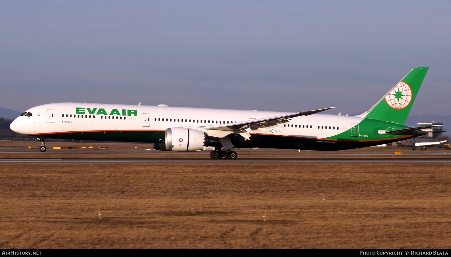 Aircraft Photo of B-17803 | Boeing 787-10 Dreamliner | EVA Air | AirHistory.net #711238