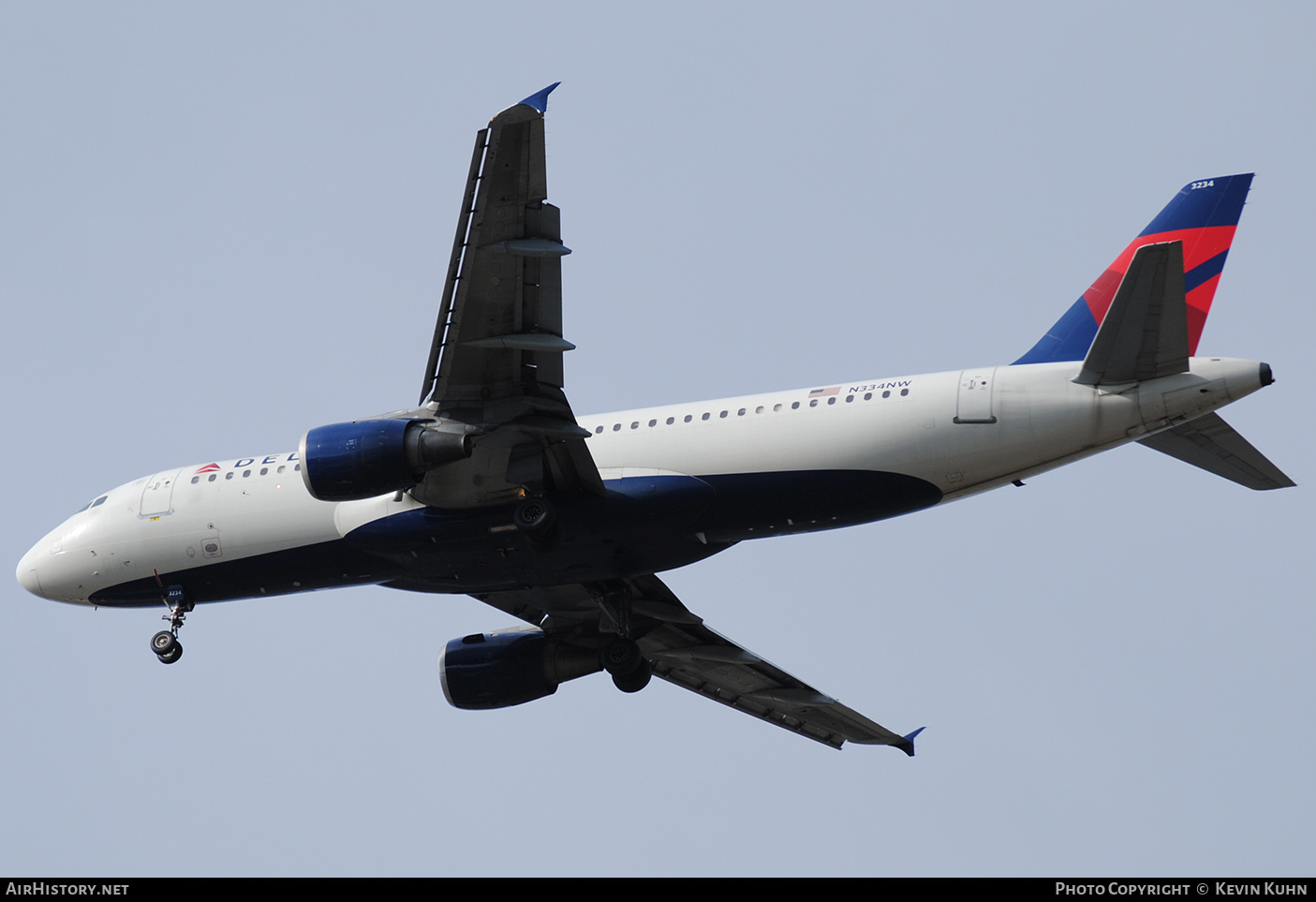 Aircraft Photo of N334NW | Airbus A320-212 | Delta Air Lines | AirHistory.net #711251