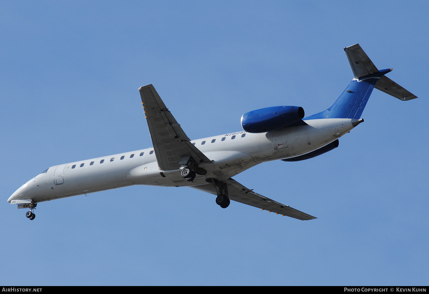 Aircraft Photo of N282SK | Embraer ERJ-145LR (EMB-145LR) | AirHistory.net #711330