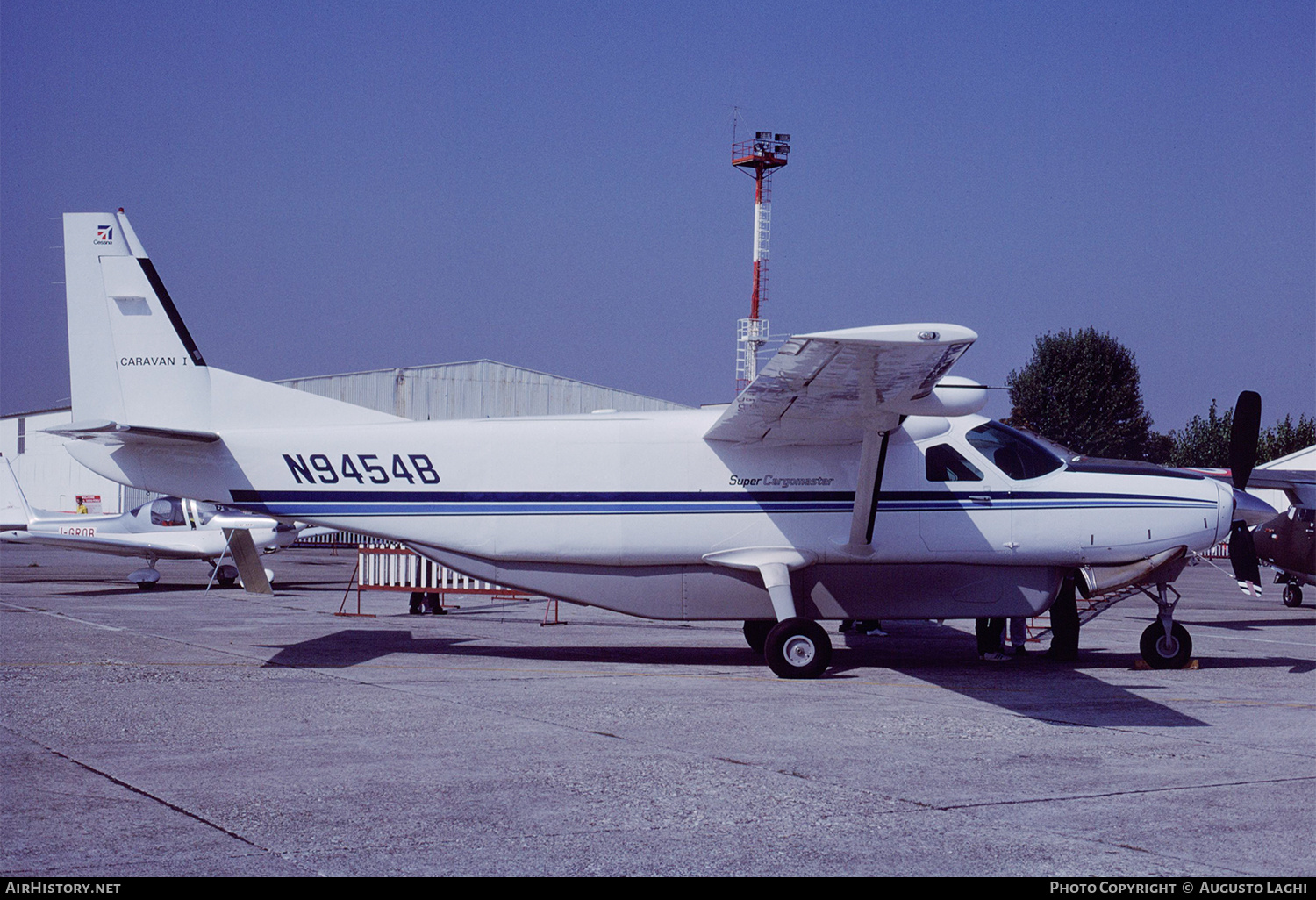 Aircraft Photo of N9454B | Cessna 208B Super Cargomaster | AirHistory.net #711364