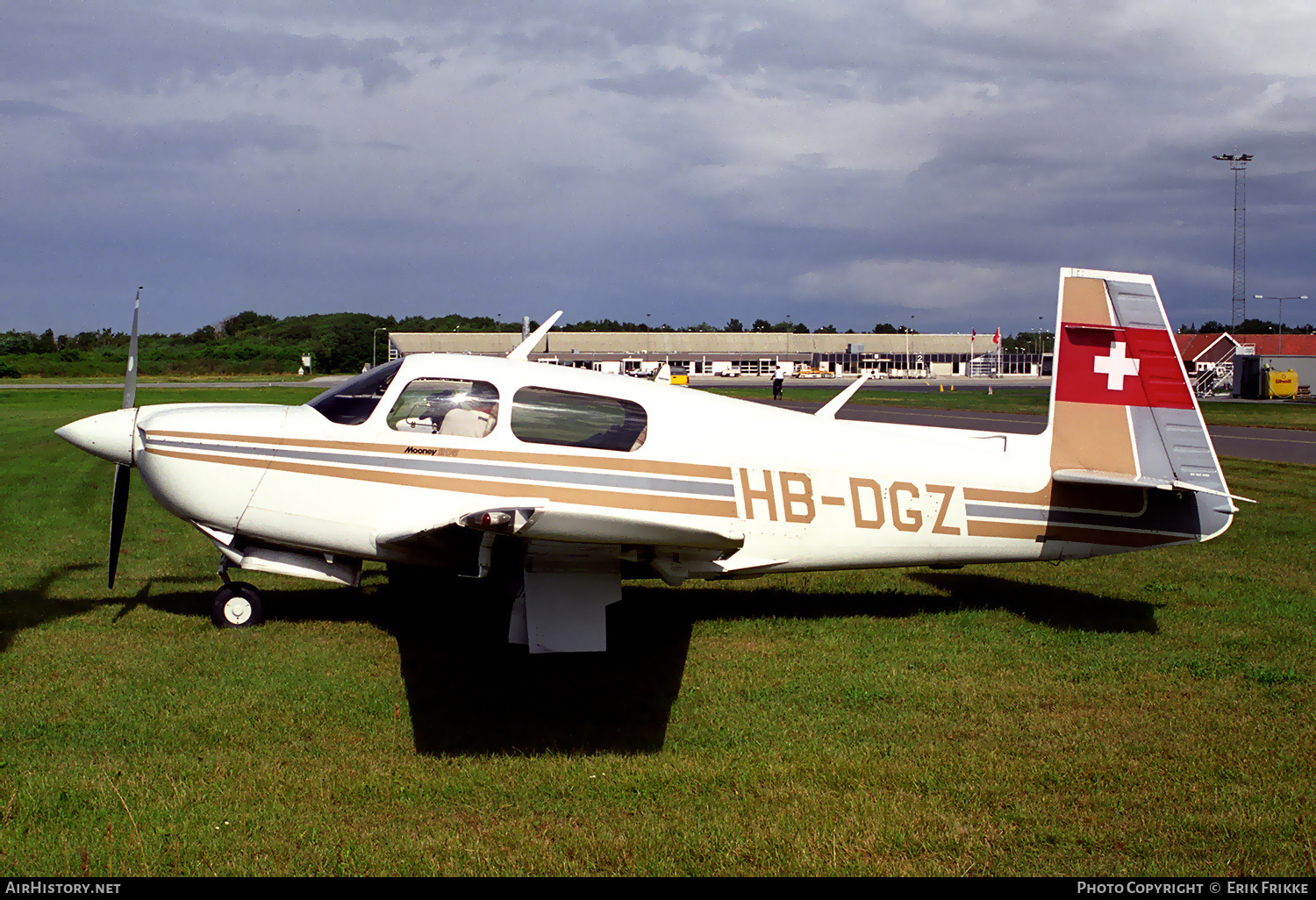 Aircraft Photo of HB-DGZ | Mooney M-20J 205 | AirHistory.net #711402