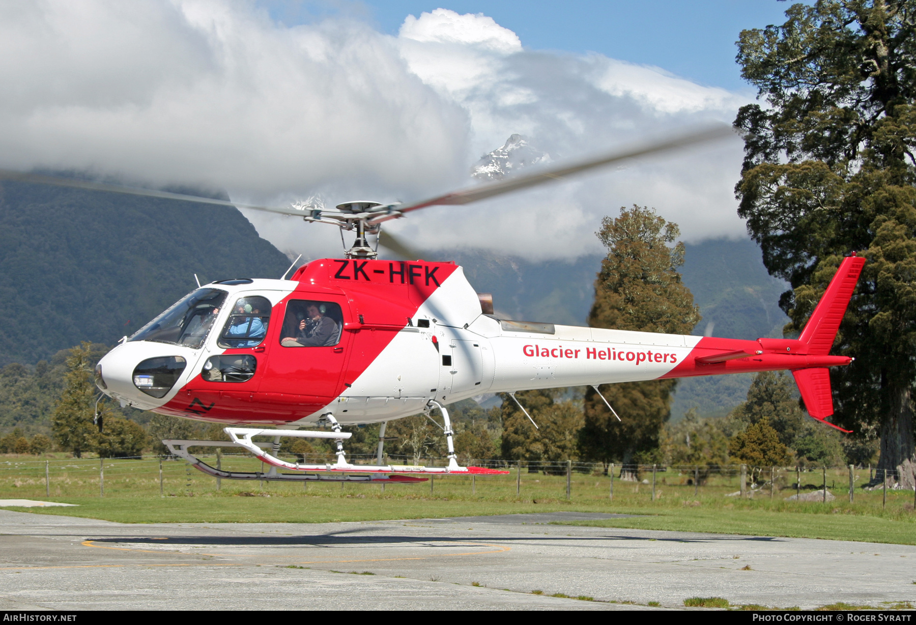 Aircraft Photo of ZK-HFK | Aerospatiale AS-350B-2 Ecureuil | Glacier Helicopters | AirHistory.net #711530