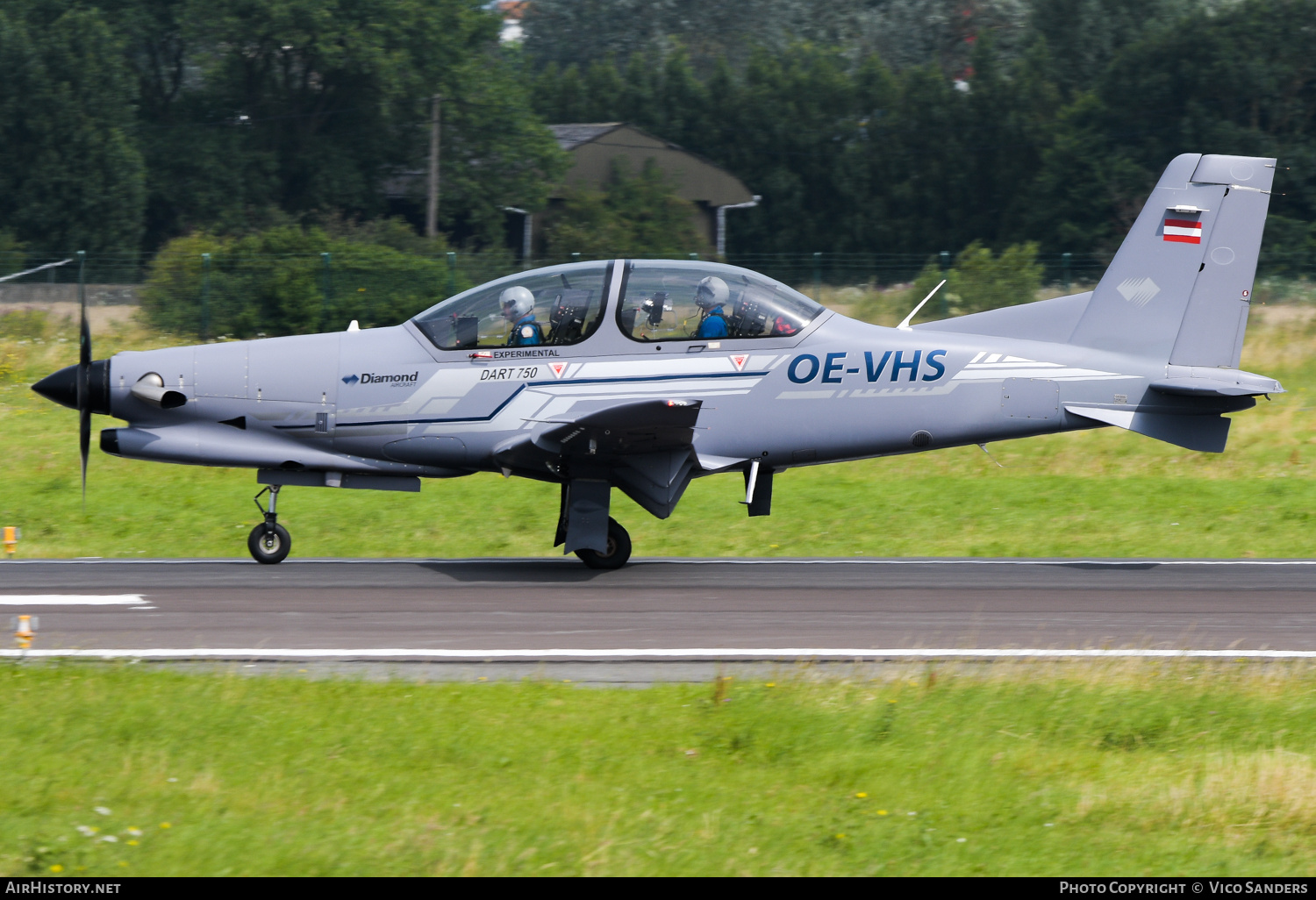 Aircraft Photo of OE-VHS | Diamond Dart-750 | AirHistory.net #711753