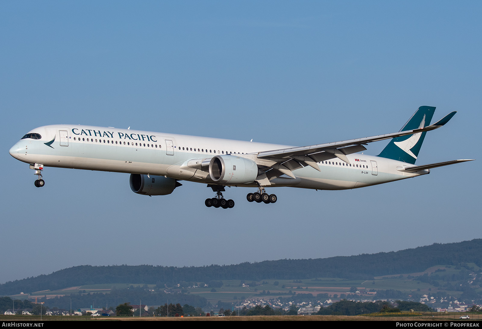 Aircraft Photo of B-LXH | Airbus A350-1041 | Cathay Pacific Airways | AirHistory.net #711806