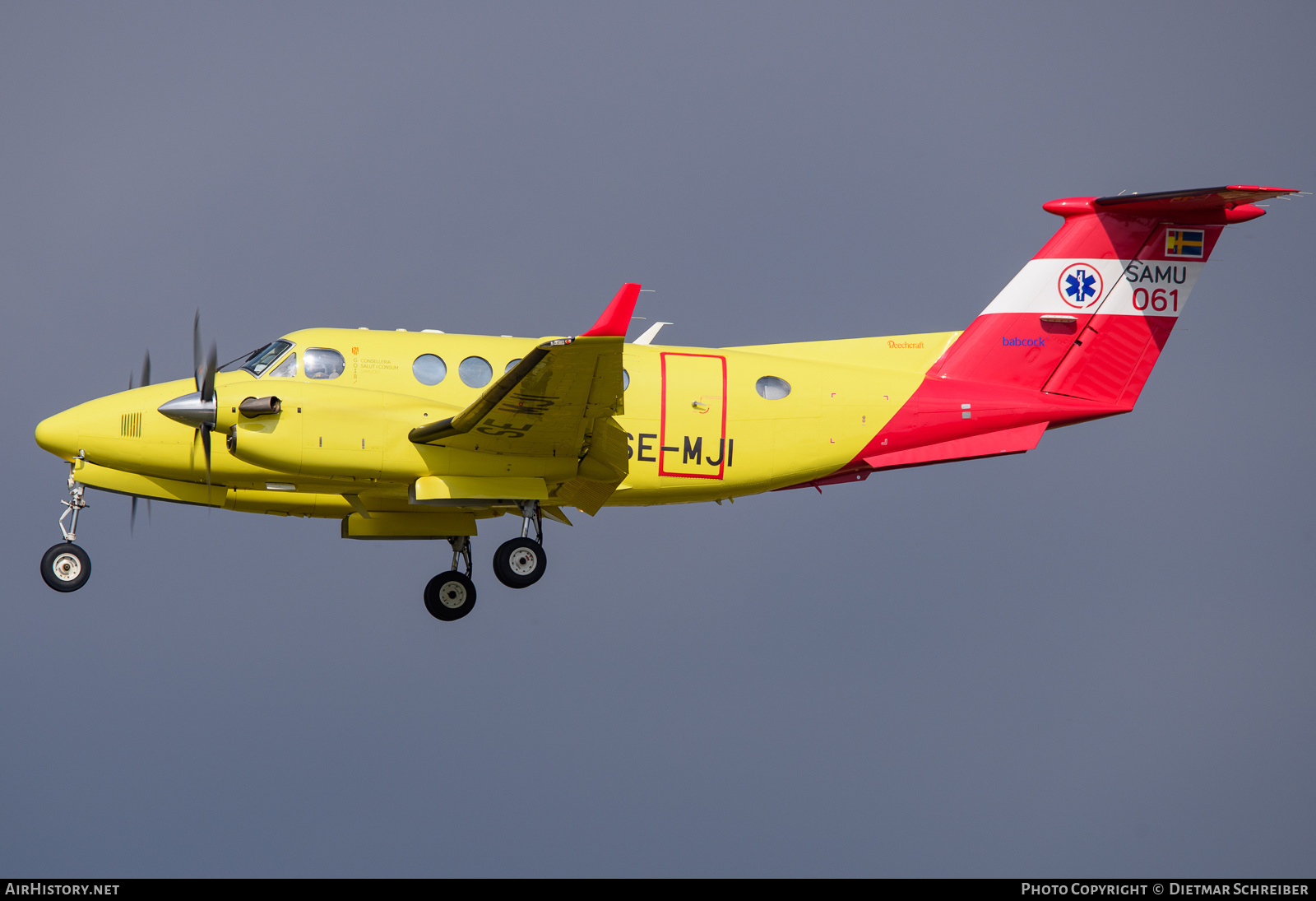 Aircraft Photo of SE-MJI | Beechcraft 250 King Air (200GT) | SAMU - Servicios de Asistencia Médica de Urgencias | AirHistory.net #711830
