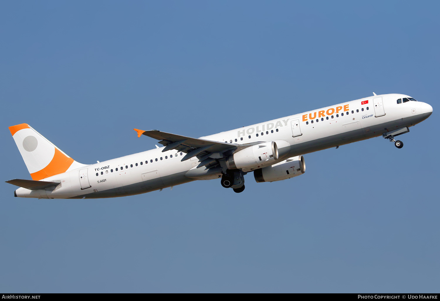 Aircraft Photo of TC-OBZ | Airbus A321-231 | Holiday Europe | AirHistory.net #711863