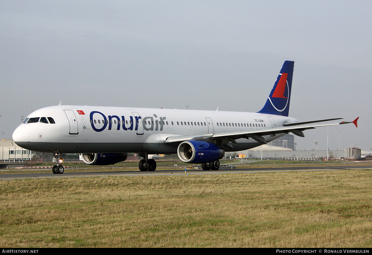 Aircraft Photo of TC-OAK | Airbus A321-231 | Onur Air | AirHistory.net #711890