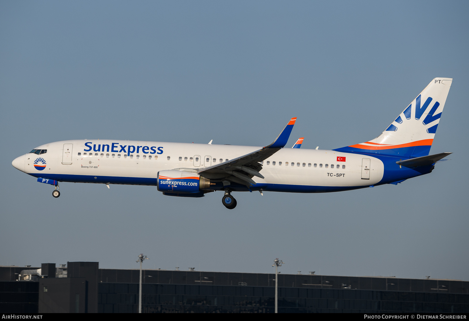 Aircraft Photo of TC-SPT | Boeing 737-8U3 | SunExpress | AirHistory.net #712059