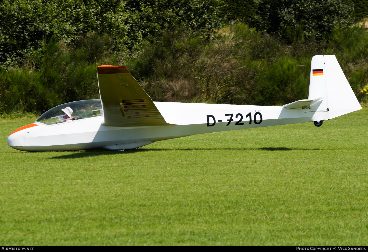 Aircraft Photo of D-7210 | Schleicher ASK-13 | AirHistory.net #712097