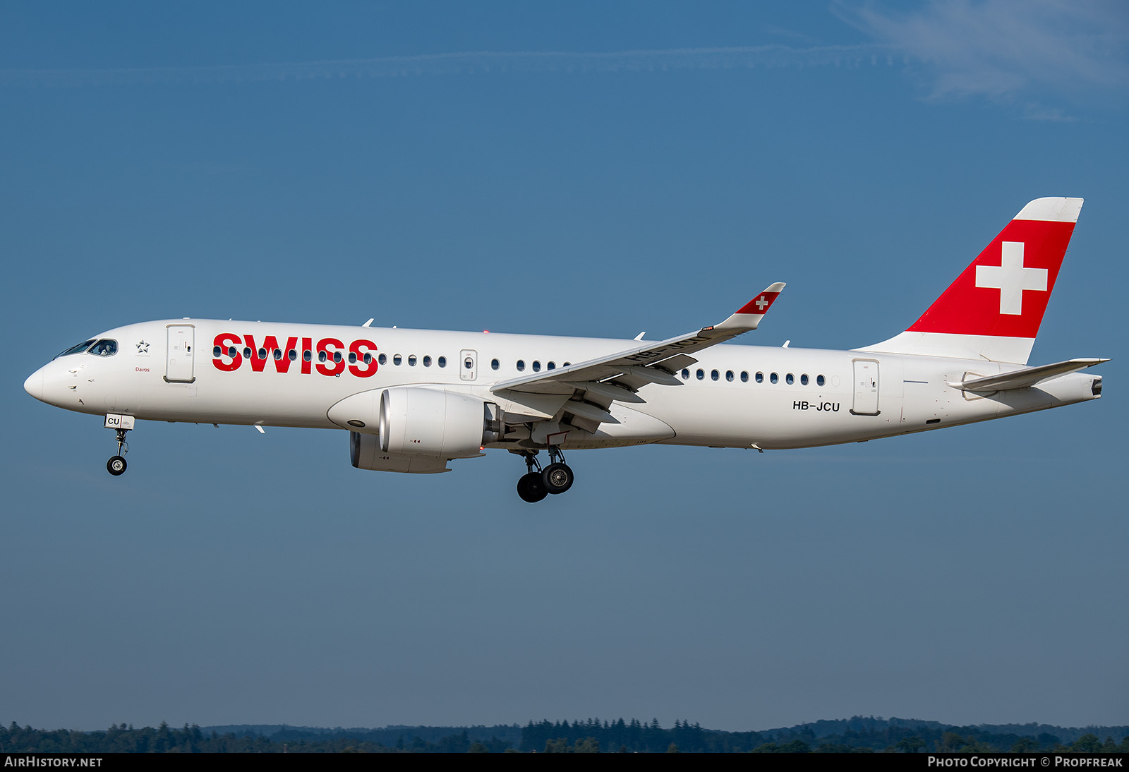 Aircraft Photo of HB-JCU | Airbus A220-371 (BD-500-1A11) | Swiss International Air Lines | AirHistory.net #712113