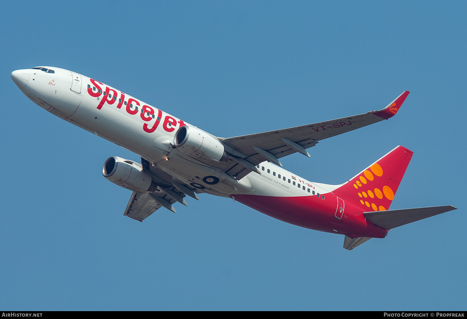 Aircraft Photo of VT-SPJ | Boeing 737-8GJ | SpiceJet | AirHistory.net #712195