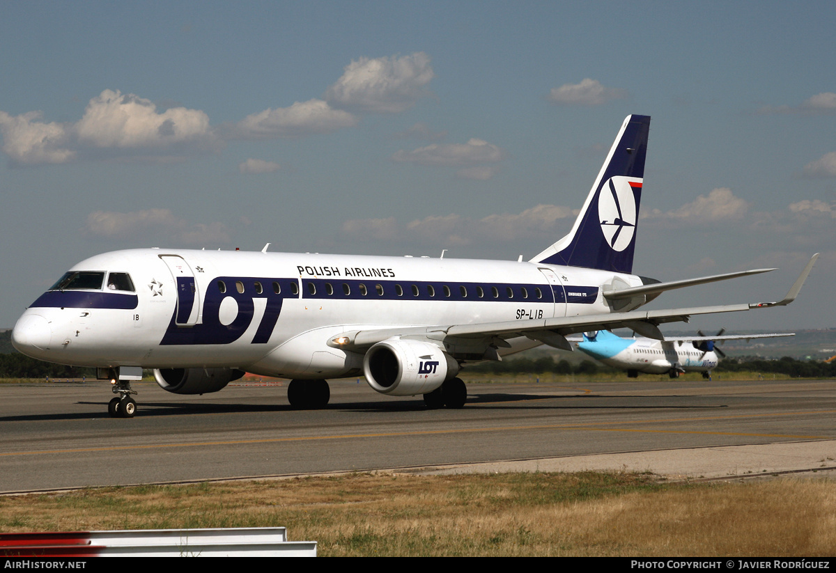 Aircraft Photo of SP-LIB | Embraer 175LR (ERJ-170-200LR) | LOT Polish Airlines - Polskie Linie Lotnicze | AirHistory.net #712250