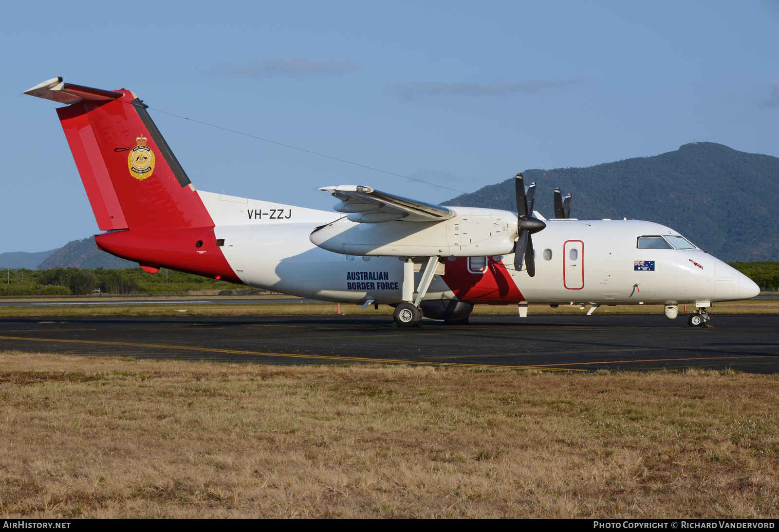 Aircraft Photo of VH-ZZJ | Bombardier DHC-8-202BQ Dash 8 | Australian Customs and Border Protection | AirHistory.net #712364